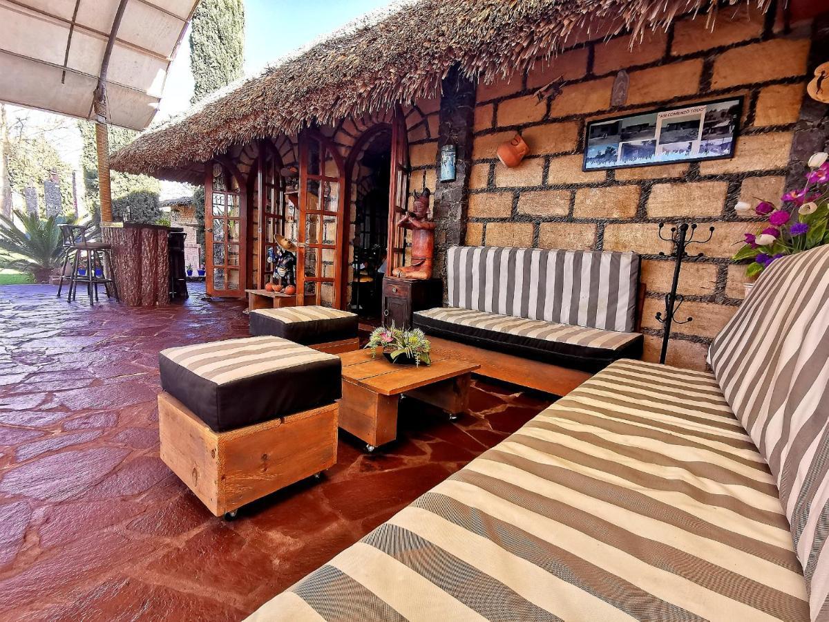 Hotel La Estancia Río Verde Εξωτερικό φωτογραφία