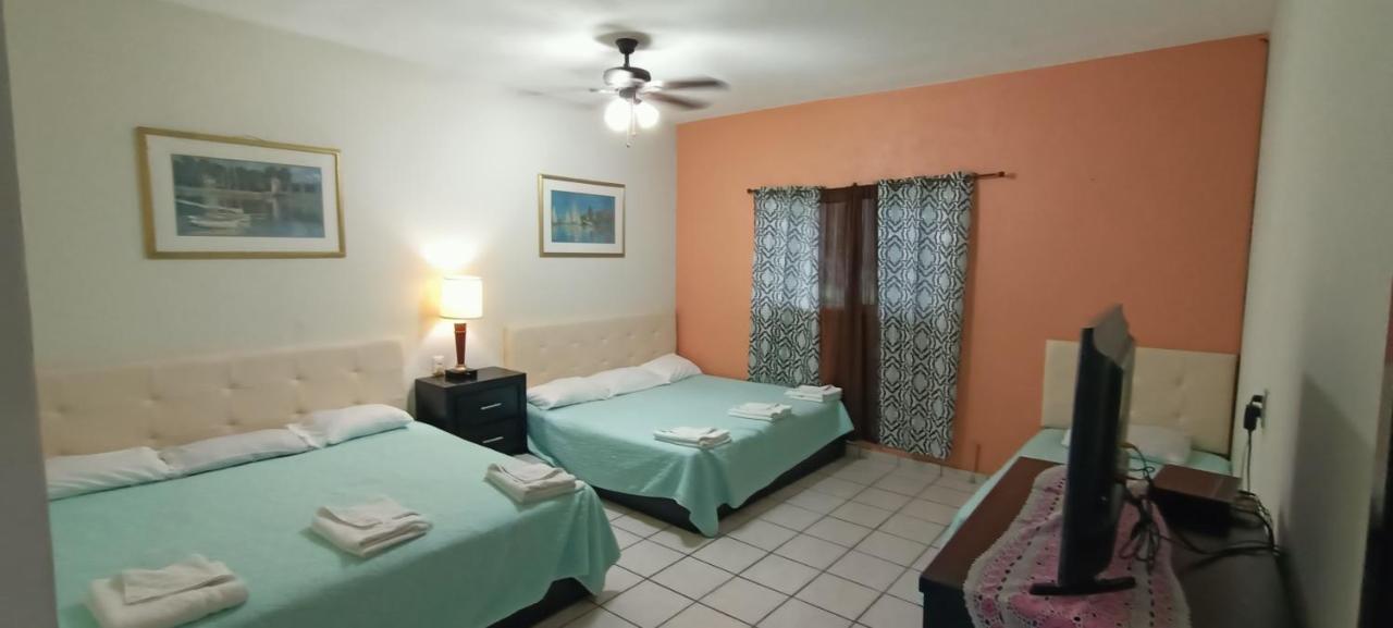 Hotel La Estancia Río Verde Εξωτερικό φωτογραφία