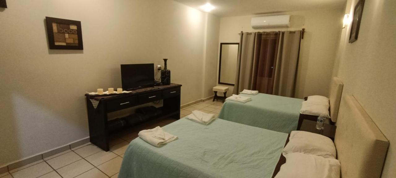 Hotel La Estancia Río Verde Εξωτερικό φωτογραφία