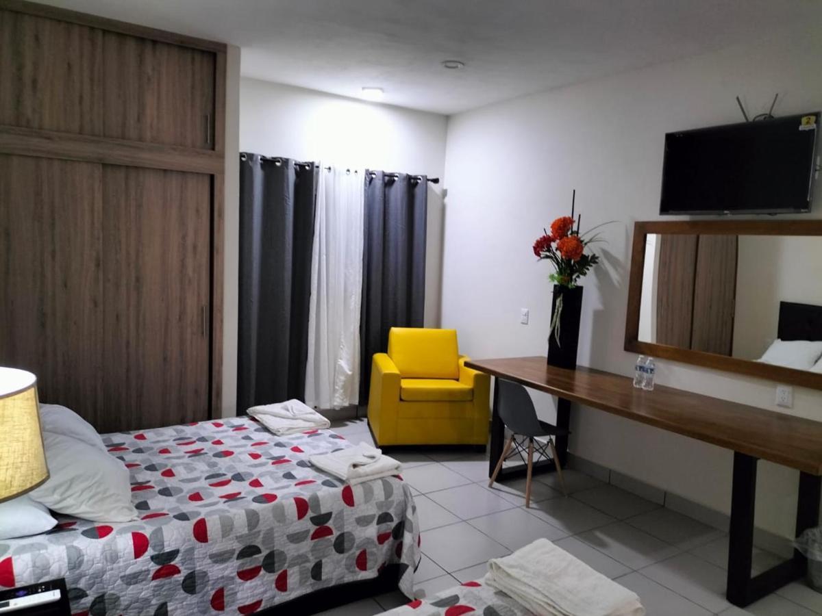 Hotel La Estancia Río Verde Εξωτερικό φωτογραφία