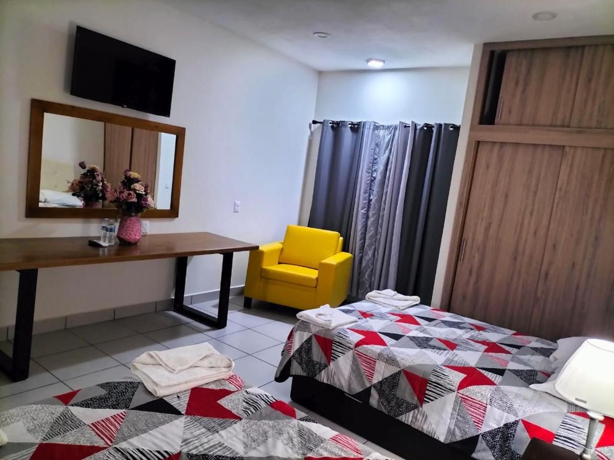 Hotel La Estancia Río Verde Εξωτερικό φωτογραφία