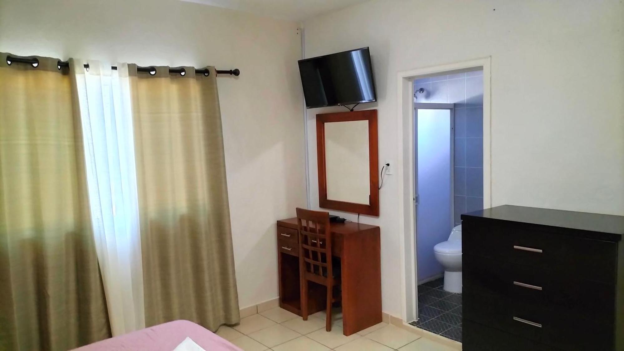 Hotel La Estancia Río Verde Εξωτερικό φωτογραφία